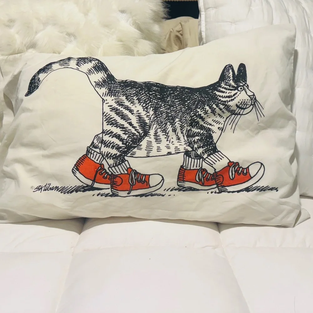 Cats vintage pillow case